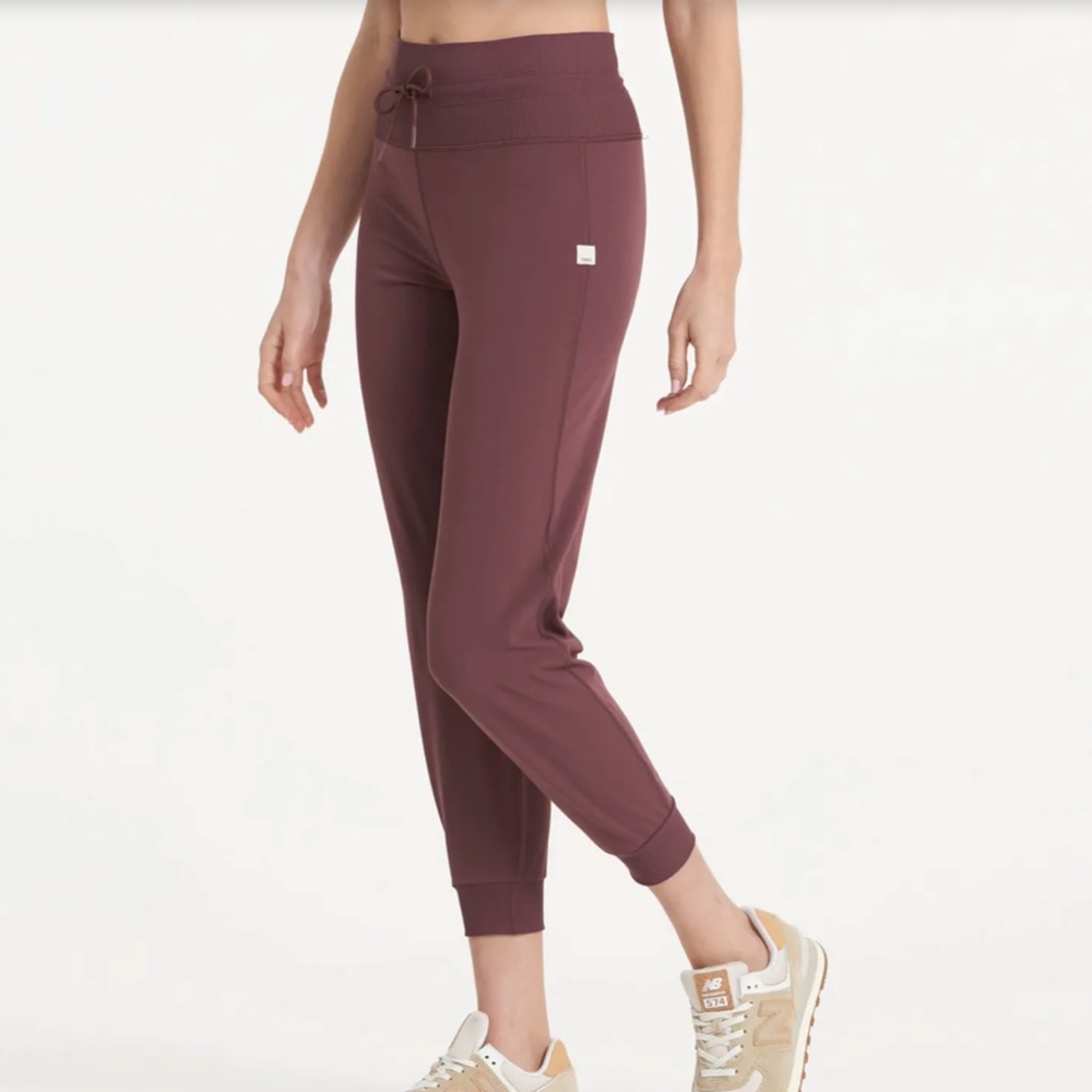 Vuori Daily Jogger